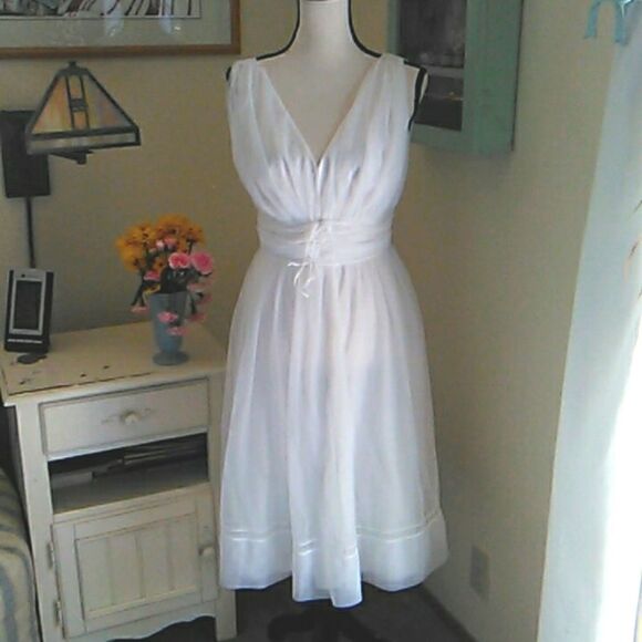 Vintage Shadowtime Gown Soft Girl - Picture 1 of 10